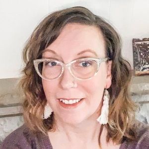 Meet your Posher, Stephenie